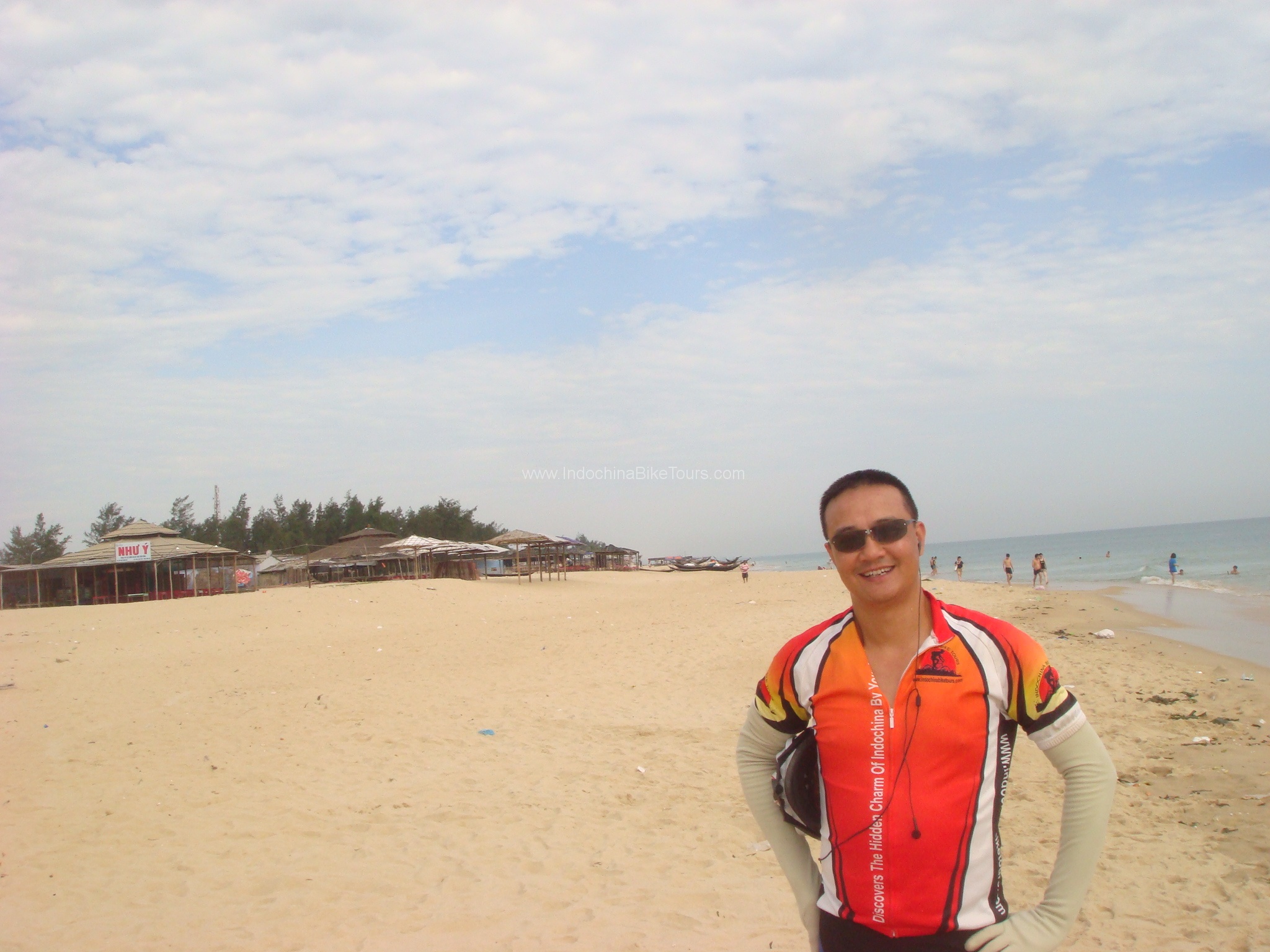 Hoian Cycling  Along The Costlines To Saigon - 5 Days