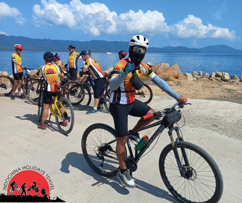 20 Days Hanoi Biking To Saigon Via Central Highlands