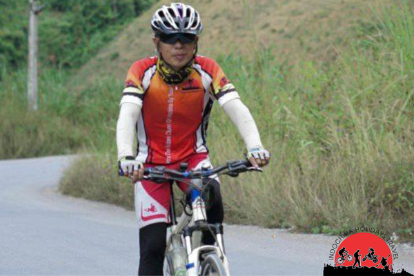 2 days Ban Chomphet Experience Cycling and Trekking Trip