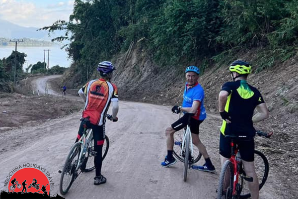 1 Day Luang Prabang Cycling To Ban Som & Ban Na Village
